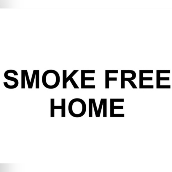 BUNDLE & SAVE OVER 2000 ITEMS THIS CLOSET☺️ - Picture 5 of 7